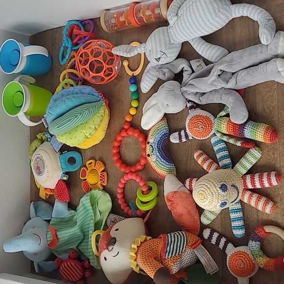 Other - Toy and cup bundle